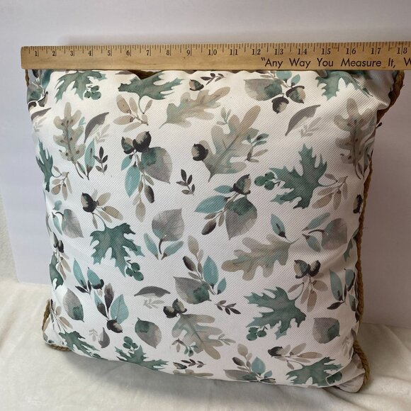 Nicole Miller Home Decorative Throw Pillow 18"x18" Grateful Floral Wreath Print - Picture 5 of 5